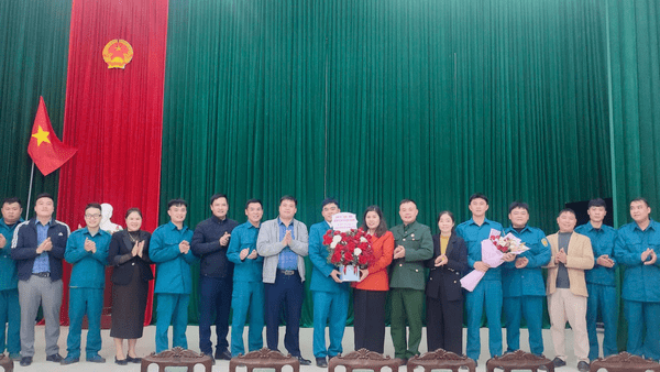 ĐẢNG ỦY – HĐND – UBND – ỦY BAN MTTQ XÃ QUỐC KHÁNH TẶNG QUÀ CÁC ĐƠN VỊ LỰC LƯỢNG VŨ TRANG NHÂN DỊP KỶ NIỆM 81 NĂM NGÀY THÀNH  LẬP QUÂN ĐỘI NHÂN DÂN VIỆT NAM  (22/12/1944 – 22/12/2025)