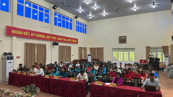 ĐẢNG ỦY XÃ QUỐC KHÁNH TỔ CHỨC HỘI NGHỊ CÔNG BỐ CÁC NGHỊ QUYẾT, QUYẾT ĐỊNH VỀ CÔNG TÁC TỔ CHỨC, CÁN BỘ